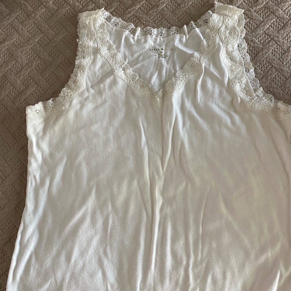 COPY - White lace sleeveless top